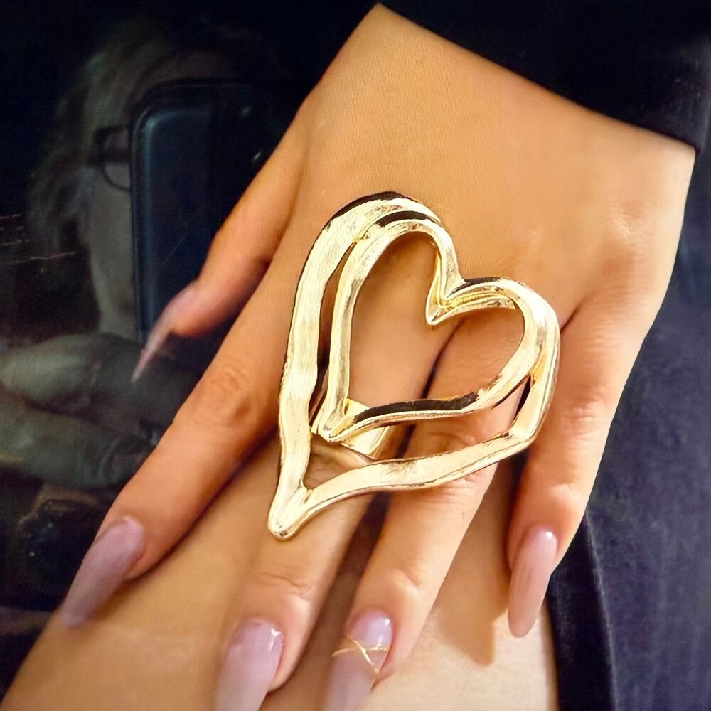NEW Exaggerated Large Hollow Double Hearts Adjustable Ring
